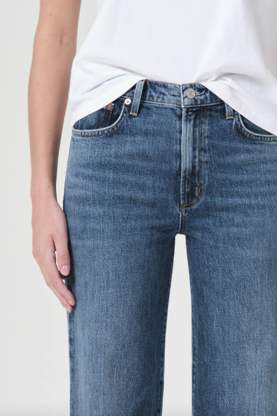 Harper Mid Rise Straight Jean